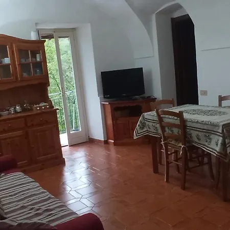 Apartment U Barbe' Apricale